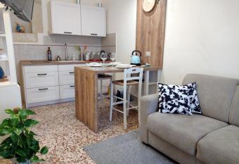 Inviting 1-Bed Apartment in Ragusa allows 18 year olds to book a room