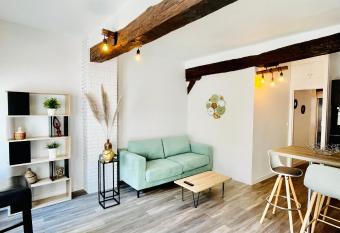 Cosy Home Muret has Balcony rooms