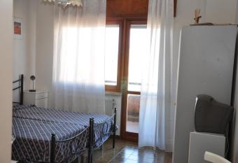 Giangurgolo B&B has Balcony rooms