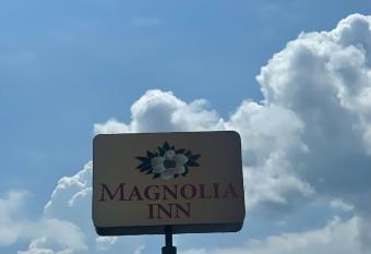 Magnolia Inn has Smoking rooms