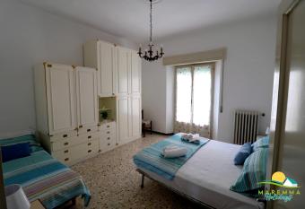 Maremma Holidays: Fiume/24 Apartment allows 18 year olds to book a room