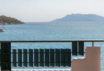 Binji Hotel allows 18 year olds to book a room