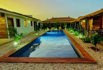 La Petite Cavale Lodge has Balcony rooms