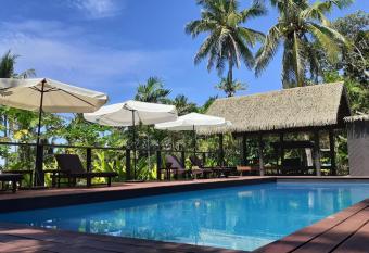 Kaila Na Ua Resort allows 18 year olds to book a room