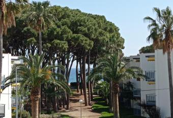 Apart. familiar en urbanizaci  n Reus Mediterrani has Balcony rooms