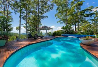 Broadview: A Coastal Panorama allows 18 year olds to book a room