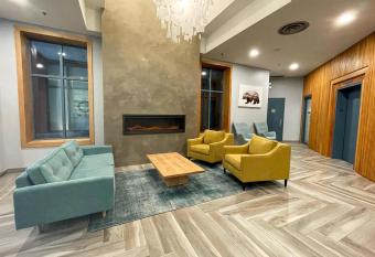 Alpenglow Lodge Junior Penthouse by MVA has Balcony rooms