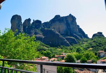 Rocky Coast-Amazing View Of Meteora has Balcony rooms