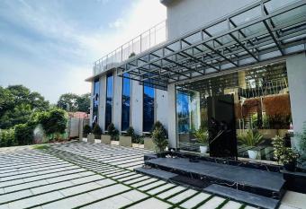 Miracle Hotel and Resorts has Balcony rooms