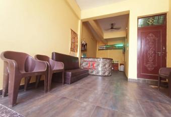 JK Royal Palace And Lodge allows 18 year olds to book a room