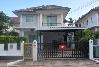 Holiday Cheerful PRIVATE HOME IN PATTAYA 3 Bedroom has Balcony rooms