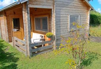  t Hertje allows 18 year olds to book a room