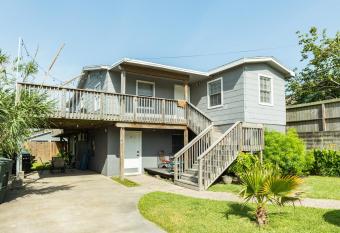 Peaceful Hideaway has Balcony rooms