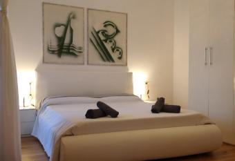 Belvedere Home vista mare e comfort allows 18 year olds to book a room