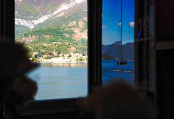 Casa Rosa, palazzo d epoca centro Bellagio allows 18 year olds to book a room