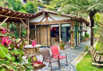 ORU CAMPESTRE allows 18 year olds to book a room