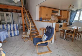 Les M  sanges has Balcony rooms