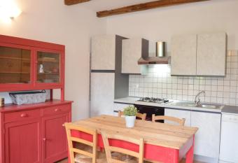 Casa Celeste allows 18 year olds to book a room