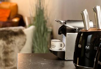 Astrid allows 18 year olds to book a room