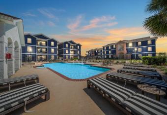 The Kristi 436 has Balcony rooms