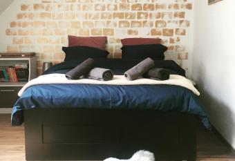 NiceHead spacious home between Maribor and Celje has Balcony rooms