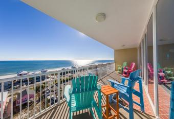 Spacious 3BR 3Bath 12th Floor, Million-Dollar Gulf Views has Balcony rooms