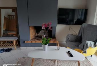 Beach n Fun BBQ Fireplace has Balcony rooms