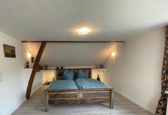 Maharaja Ferienhaus has Balcony rooms