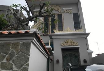 Most Bali Malioboro Villa has Balcony rooms
