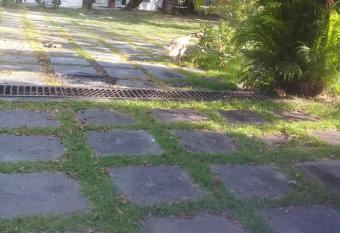 CABA  AS A SUPER PRECIO EN CORONADO allows 18 year olds to book a room