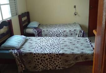 Hospedaria Donna Nen   II allows 18 year olds to book a room