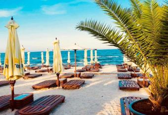 Premier Apartaments by Twin Residence has Balcony rooms