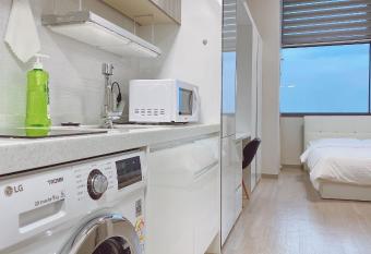                                                                                              allows 18 year olds to book a room