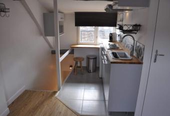 Suites Rive Gauche - FONTAINEBLEAU - Chez Andrea allows 18 year olds to book a room