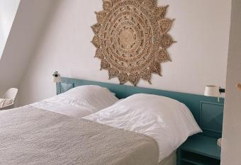 Libert   Schoorl allows 18 year olds to book a room