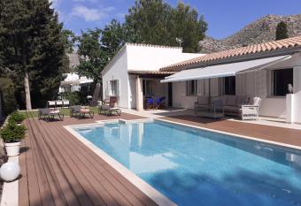 Villa Singala has Balcony rooms