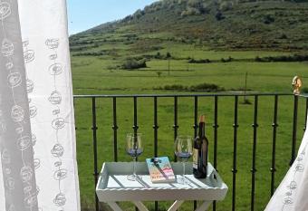 Apartamento Villa Carmen, urbanizaci  n con piscina has Balcony rooms