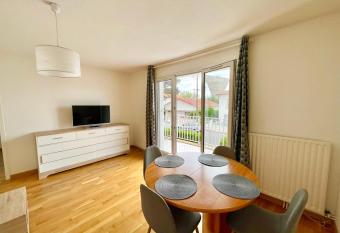 Appartement Confort - 1 chambre - 900m du March   has Balcony rooms