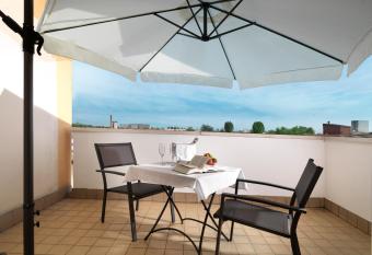 Hotel Al Pino Verde has Balcony rooms