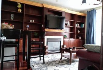 Royal highland livingroom bedroom suite has Balcony rooms