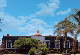 Finca Zerhua allows 18 year olds to book a room