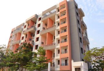 Hotel Orange Leaf by WB Inn allows 18 year olds to book a room