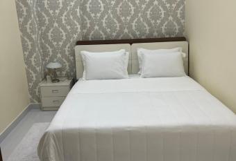 Wonderful 1 bedroom apartment in Luanda allows 18 year olds to book a room
