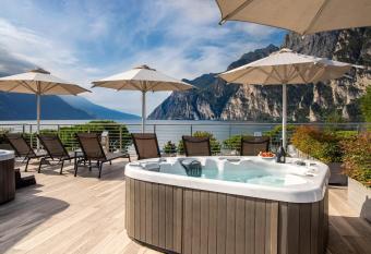 Hotel Bellariva has Balcony rooms