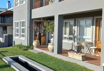 Oppikoppi De Kelders has Balcony rooms