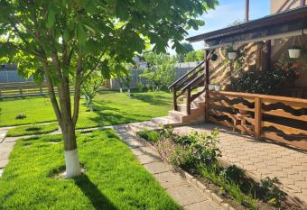 Casa Viviana allows 18 year olds to book a room