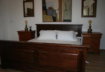 Colev Rooms allows 18 year olds to book a room