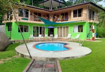 yethan house has Balcony rooms