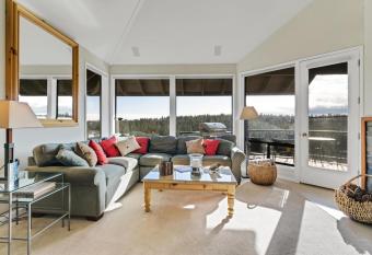 River Ridge 426A has Balcony rooms