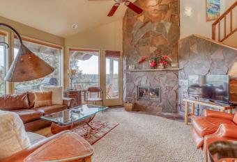 River Ridge 617A has Balcony rooms